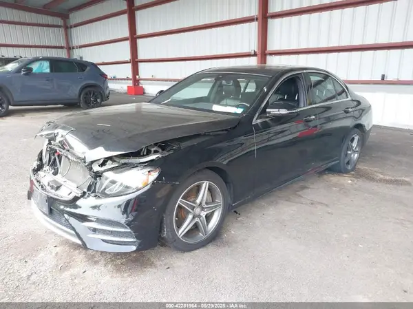 WDDZF4KB3HA084967 2017 MERCEDES-BENZ E-KLASSE - Image 2