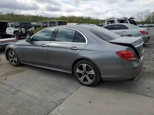 WDDZF4KB3HA099324 2017 MERCEDES-BENZ E-KLASSE - Image 2