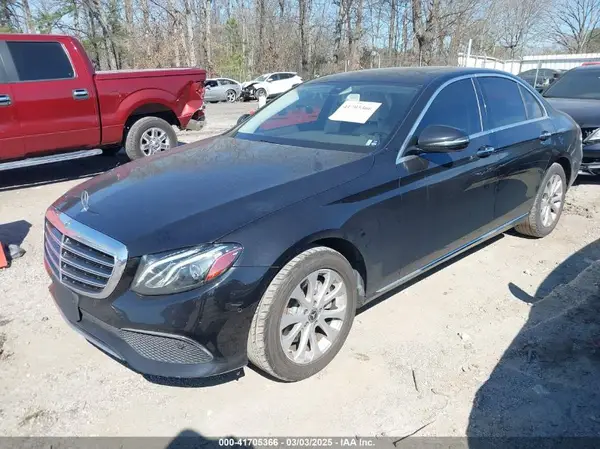 WDDZF4KB3JA378679 2018 MERCEDES-BENZ E-KLASSE - Image 2