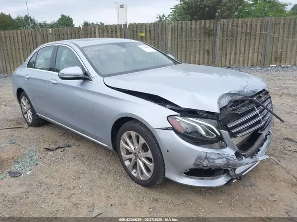 WDDZF4KB3JA385504 2018 MERCEDES-BENZ E-KLASSE - Image 1