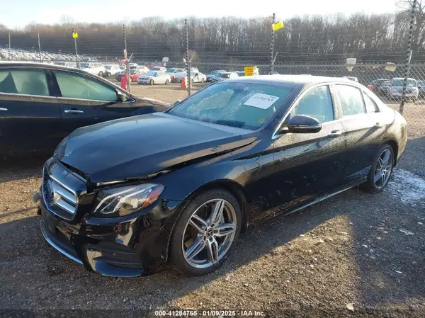 WDDZF4KB3JA411700 2018 MERCEDES-BENZ E-KLASSE - Image 2