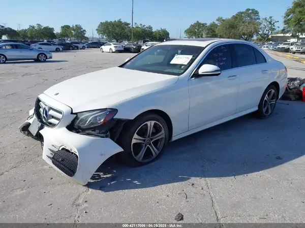 WDDZF4KB3JA421952 2018 MERCEDES-BENZ E-KLASSE - Image 2