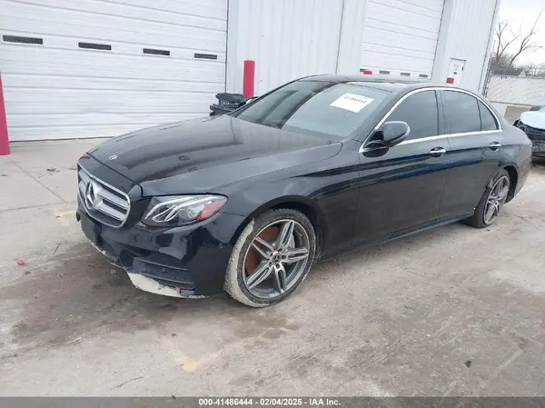 WDDZF4KB3JA476871 2018 MERCEDES-BENZ E-KLASSE - Image 2
