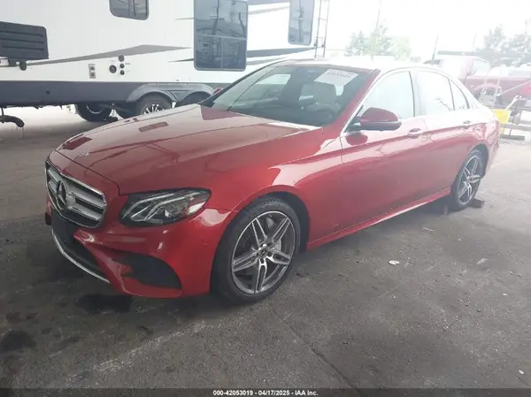 WDDZF4KB3KA489637 2019 MERCEDES-BENZ E-KLASSE - Image 2