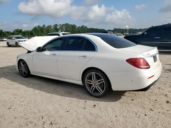 WDDZF4KB3KA503553 2019 MERCEDES-BENZ E-KLASSE - Image 2