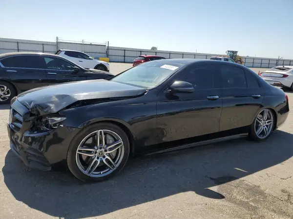 WDDZF4KB3KA573697 2019 MERCEDES-BENZ E-KLASSE - Image 1