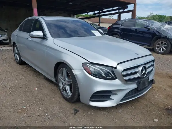 WDDZF4KB4HA030254 2017 MERCEDES-BENZ E-KLASSE - Image 1