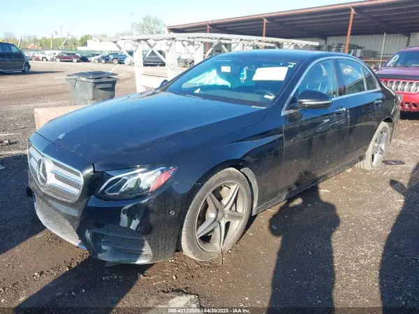 WDDZF4KB4HA062332 2017 MERCEDES-BENZ E-KLASSE - Image 2