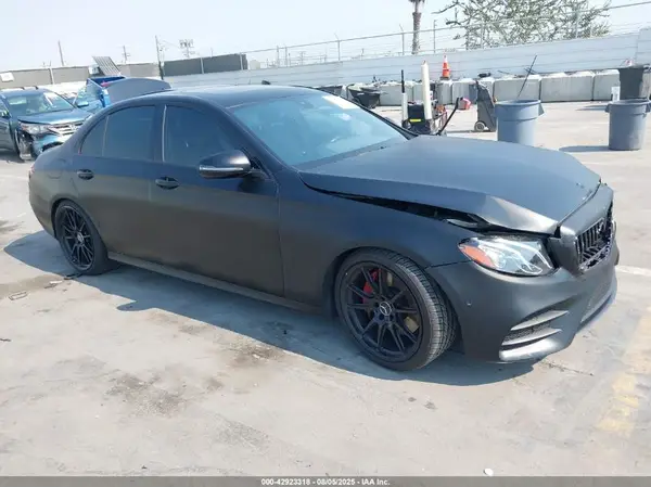 WDDZF4KB4HA063478 2017 MERCEDES-BENZ E-KLASSE - Image 1