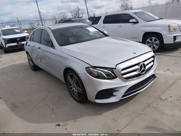 WDDZF4KB4HA239428 2017 MERCEDES-BENZ E-KLASSE - Image 1