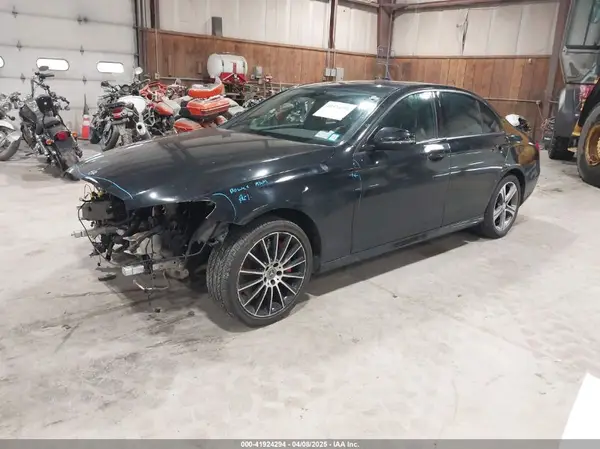 WDDZF4KB4JA377217 2018 MERCEDES-BENZ E-KLASSE - Image 2