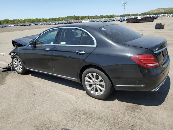 WDDZF4KB4JA388525 2018 MERCEDES-BENZ E-KLASSE - Image 2