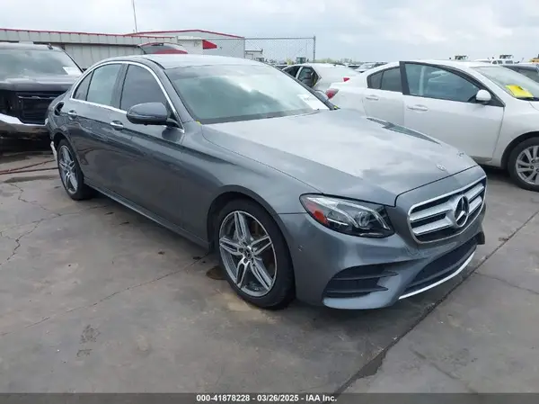 WDDZF4KB4KA489825 2019 MERCEDES-BENZ E-KLASSE - Image 1
