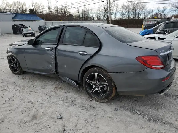 WDDZF4KB4KA525755 2019 MERCEDES-BENZ E-KLASSE - Image 2