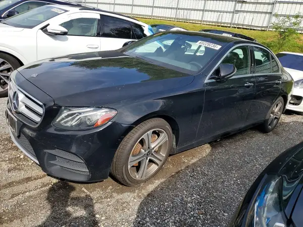 WDDZF4KB4KA536156 2019 MERCEDES-BENZ E-KLASSE - Image 1