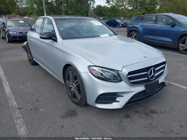 WDDZF4KB4KA662808 2019 MERCEDES-BENZ E-KLASSE - Image 1