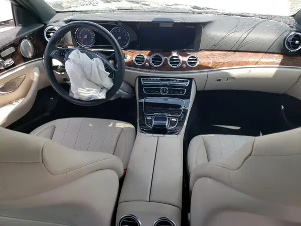 WDDZF4KB5HA017528 2017 MERCEDES-BENZ E-KLASSE - Image 8