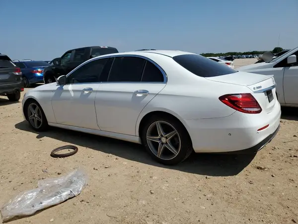 WDDZF4KB5HA041036 2017 MERCEDES-BENZ E-KLASSE - Image 2