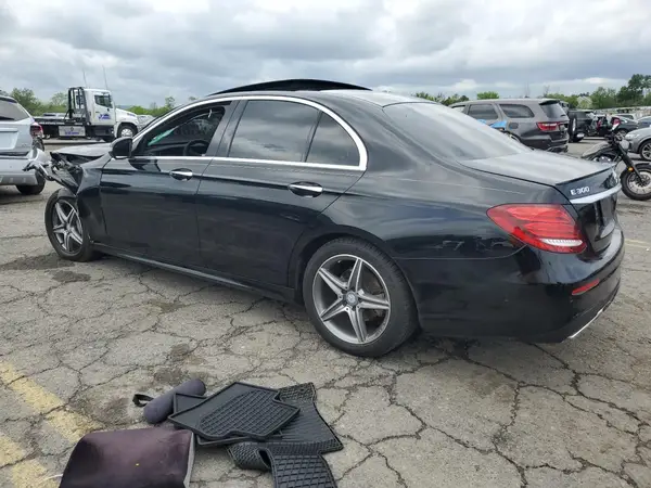 WDDZF4KB5HA045524 2017 MERCEDES-BENZ E-KLASSE - Image 2