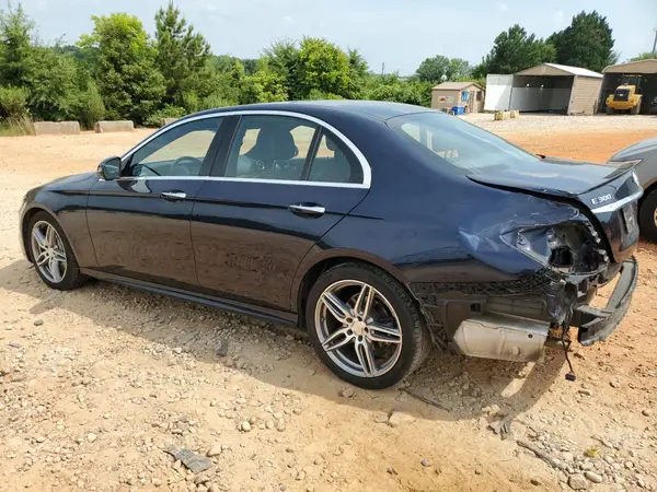 WDDZF4KB5HA073226 2017 MERCEDES-BENZ E-KLASSE - Image 2
