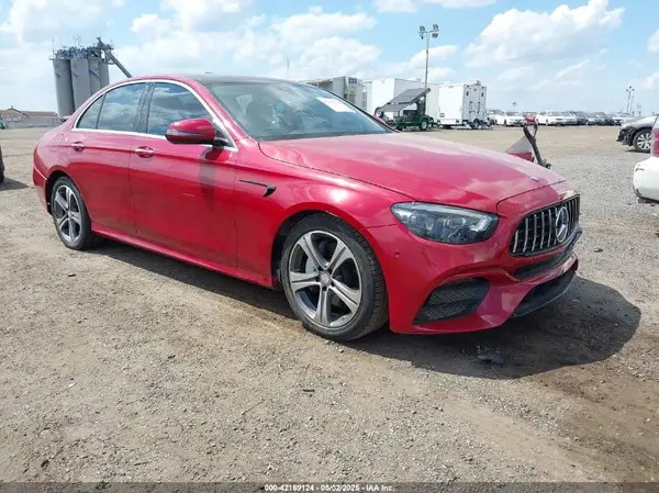 WDDZF4KB5HA127382 2017 MERCEDES-BENZ E-KLASSE - Image 1