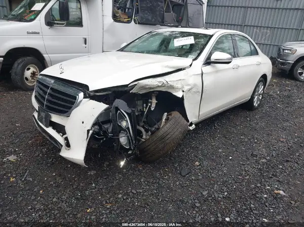 WDDZF4KB5HA187761 2017 MERCEDES-BENZ E-KLASSE - Image 2