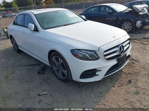 WDDZF4KB5HA259302 2017 MERCEDES-BENZ E-KLASSE - Image 1