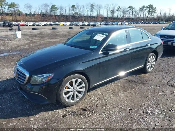 WDDZF4KB5JA367599 2018 MERCEDES-BENZ E-KLASSE - Image 2