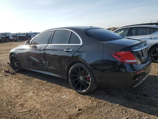 WDDZF4KB5JA370390 2018 MERCEDES-BENZ E-KLASSE - Image 2