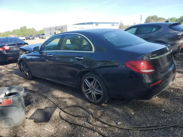 WDDZF4KB5JA377159 2018 MERCEDES-BENZ E-KLASSE - Image 2