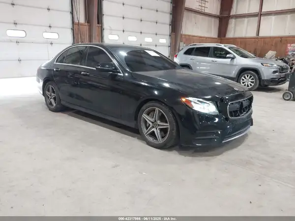 WDDZF4KB5JA389148 2018 MERCEDES-BENZ E-KLASSE - Image 1