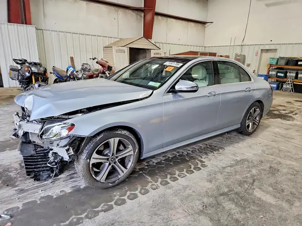 WDDZF4KB5JA392311 2018 MERCEDES-BENZ E-KLASSE - Image 1