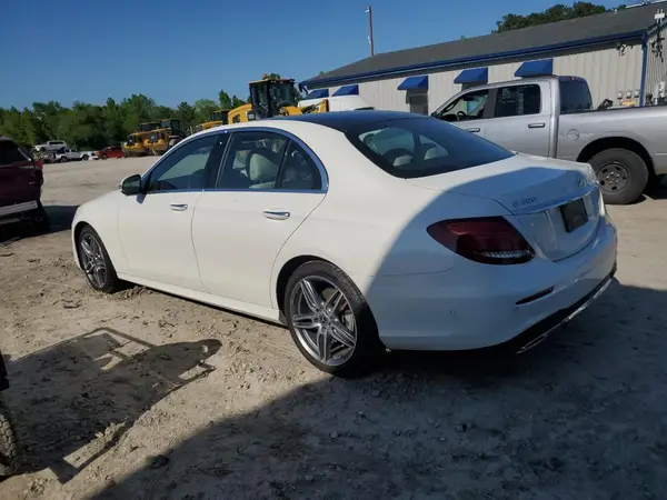WDDZF4KB5JA430992 2018 MERCEDES-BENZ E-KLASSE - Image 2