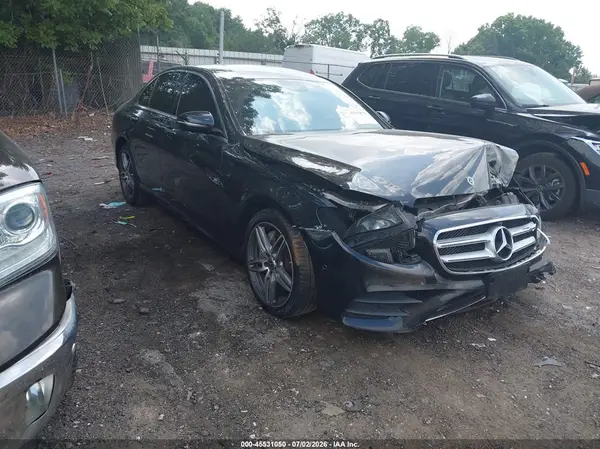 WDDZF4KB5KA603038 2019 MERCEDES-BENZ E-KLASSE - Image 1