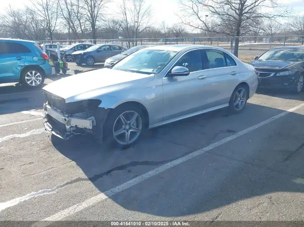 WDDZF4KB6HA012516 2017 MERCEDES-BENZ E-KLASSE - Image 2