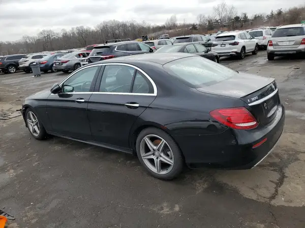 WDDZF4KB6HA049808 2017 MERCEDES-BENZ E-KLASSE - Image 2