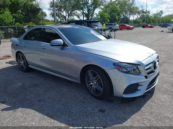 WDDZF4KB6HA202817 2017 MERCEDES-BENZ E-KLASSE - Image 1