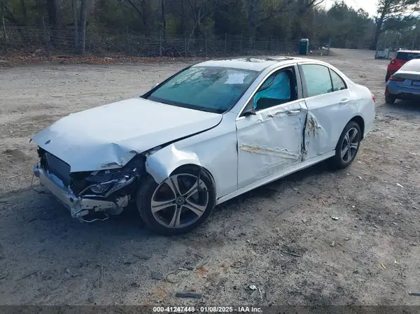 WDDZF4KB6HA262483 2017 MERCEDES-BENZ E-KLASSE - Image 2