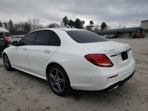 WDDZF4KB6JA300042 2018 MERCEDES-BENZ E-KLASSE - Image 2