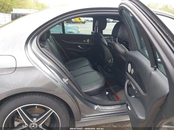 WDDZF4KB6JA376134 2018 MERCEDES-BENZ E-KLASSE - Image 8