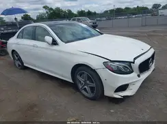WDDZF4KB6JA377560 2018 MERCEDES-BENZ E-KLASSE