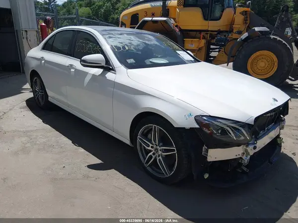 WDDZF4KB6JA463483 2018 MERCEDES-BENZ E-KLASSE - Image 1