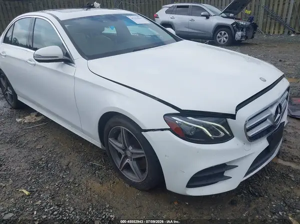 WDDZF4KB7HA025596 2017 MERCEDES-BENZ E-KLASSE - Image 1