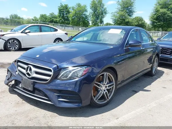 WDDZF4KB7HA031821 2017 MERCEDES-BENZ E-KLASSE - Image 2
