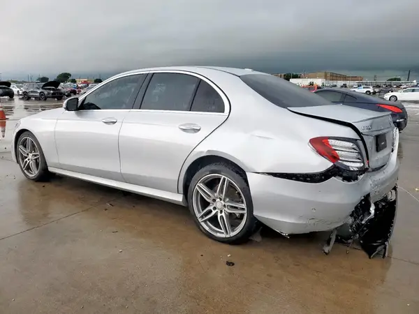 WDDZF4KB7HA057948 2017 MERCEDES-BENZ E-KLASSE - Image 2