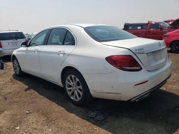 WDDZF4KB7HA136889 2017 MERCEDES-BENZ E-KLASSE - Image 2
