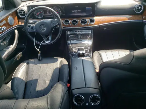 WDDZF4KB7HA136889 2017 MERCEDES-BENZ E-KLASSE - Image 8