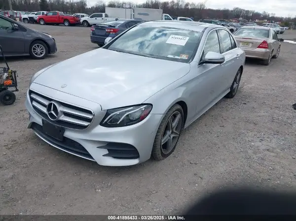 WDDZF4KB7HA206276 2017 MERCEDES-BENZ E-KLASSE - Image 2