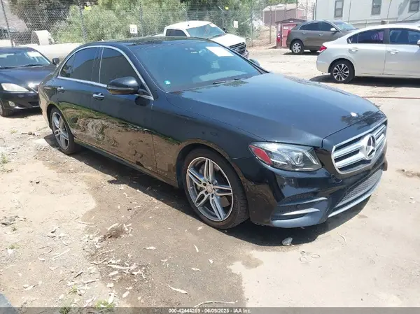 WDDZF4KB7HA217326 2017 MERCEDES-BENZ E-KLASSE - Image 1