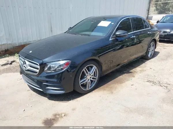 WDDZF4KB7HA217326 2017 MERCEDES-BENZ E-KLASSE - Image 2